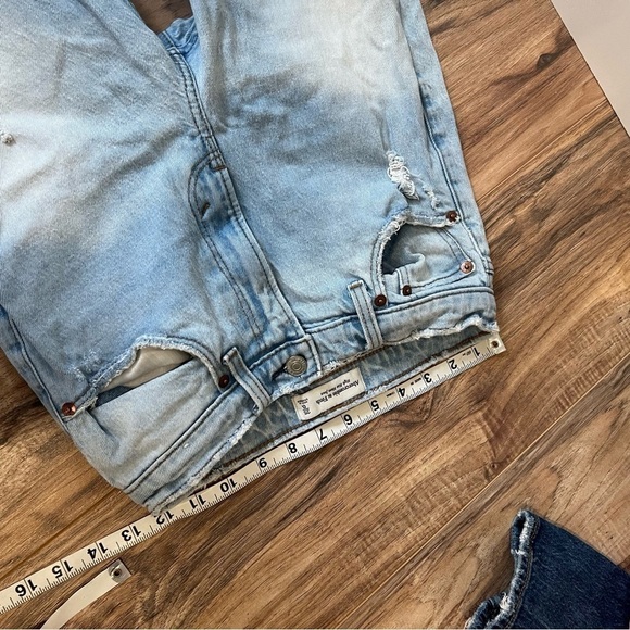 Abercrombie & Fitch High Rise Mom Jean Destroyed Ripped Frayed Hem - Picture 11 of 13